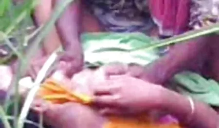 息子売春婦 女 同士 セックス 動画