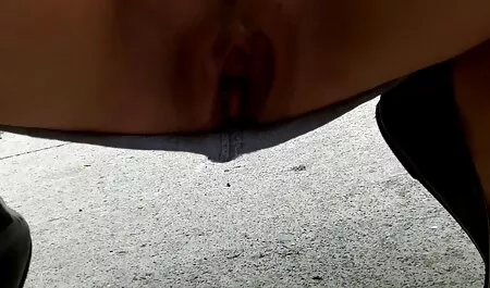 ゴム製の水のホースの十代 セックス 動画 女の子