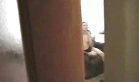 40yoポルノ:巨乳のお母さんと彼女の息子ではありません えろ 動画 女の子